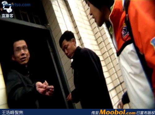 春運漢口火車站公廁公然宰客 1元次5.jpg