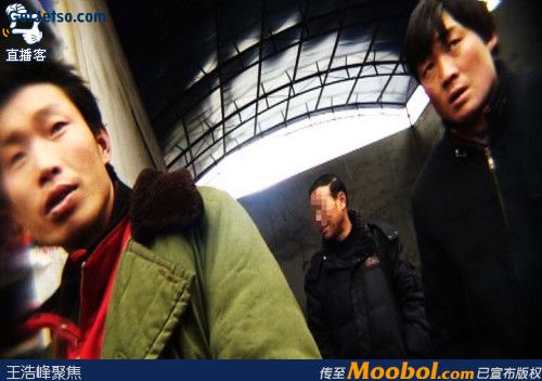 春運漢口火車站公廁公然宰客 1元次7.jpg