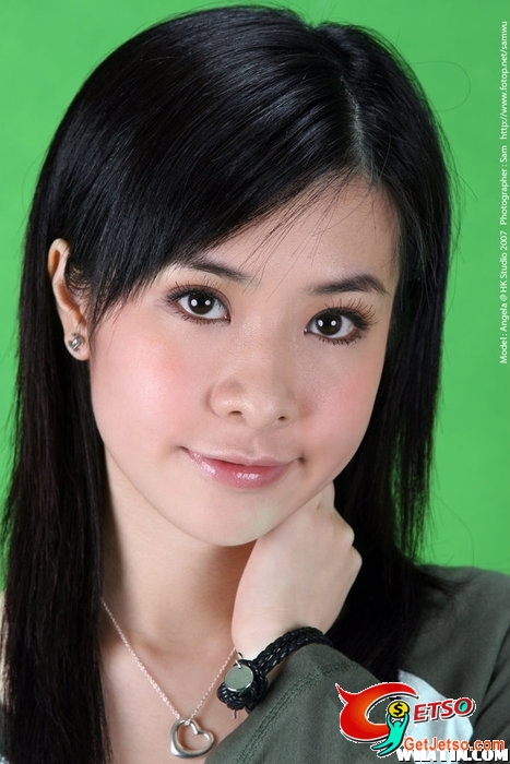「翻版佘詩曼」Angela黃趣妍寫真照片4