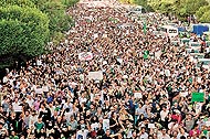 難忍血腥暴政殺平民,伊朗改革派再上街圖片1