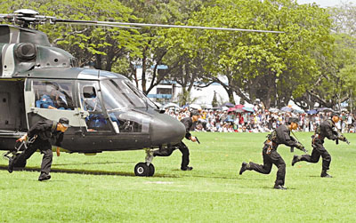 駐港部隊軍營開放日(12年4月28-29日)圖片1