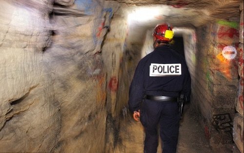 巴黎地下神秘“死亡帝國”堆放600萬具屍骨圖片3