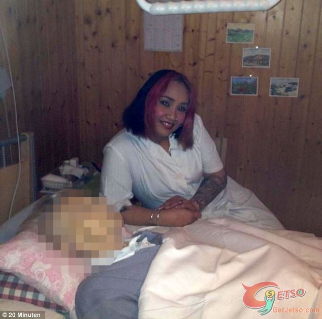 魔鬼護士與女屍合照圖片3
