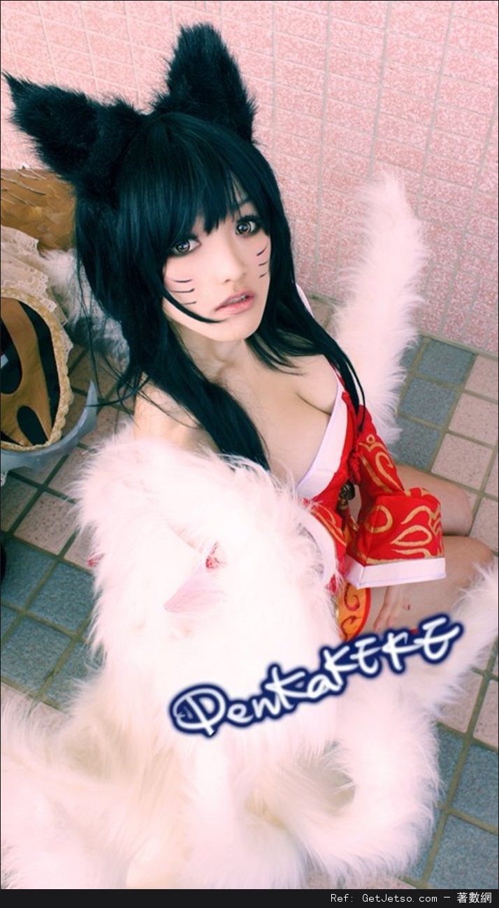 朋友說乳溝看膩喇，Cosplay女改露南半球圖片7