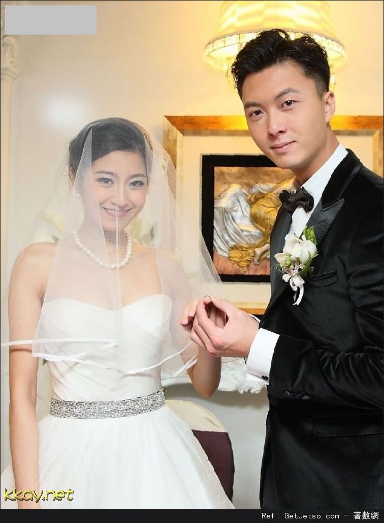 陳自瑤低胸結婚照片圖片5