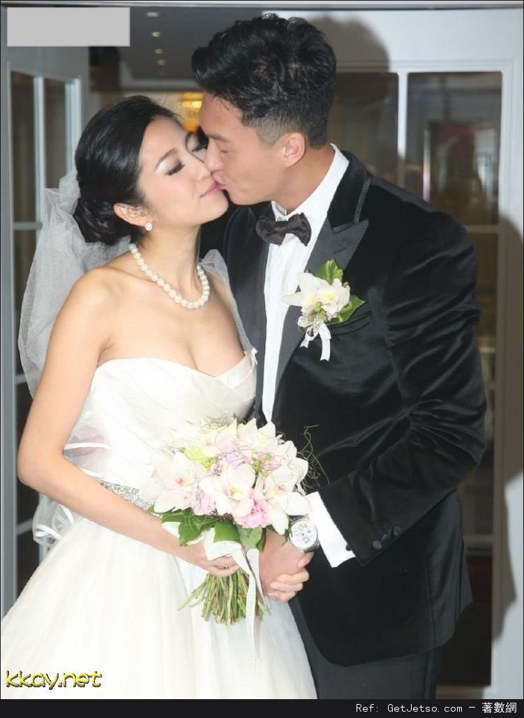 陳自瑤低胸結婚照片圖片7