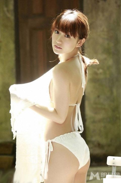 AKB48大島優子半裸秀爆乳寫真照片圖片6