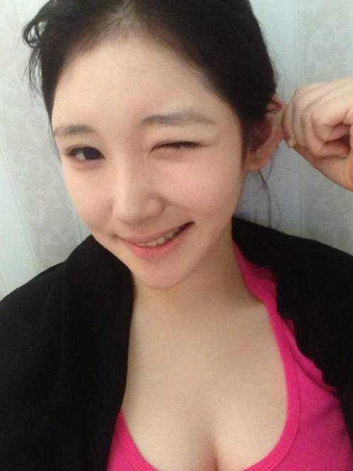 南韓學生正妹32D劉詩慧1分12秒「危險自拍短片」被男友PO上網照片圖片12