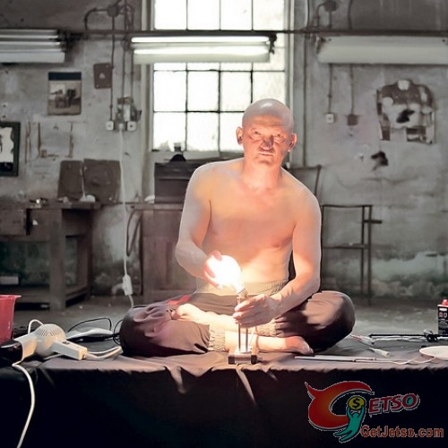 特異功能!超猛“人體發電機”圖片2
