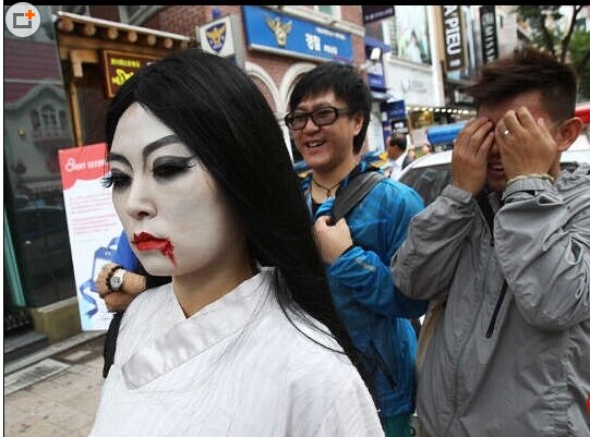 韓國首爾街頭鬼怪雲集嚇哭小孩圖片1