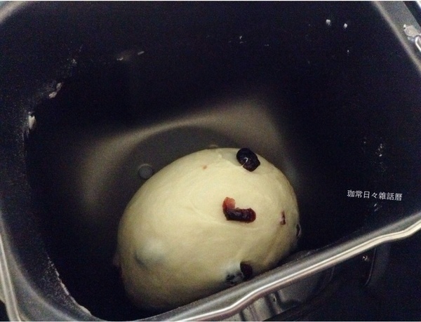 蔓越莓鮮奶多士(麵包機)的食譜和做法圖片2