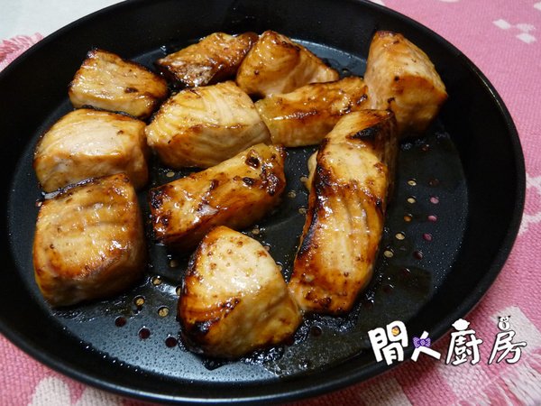 醬汁烤三文魚的食譜和做法圖片1