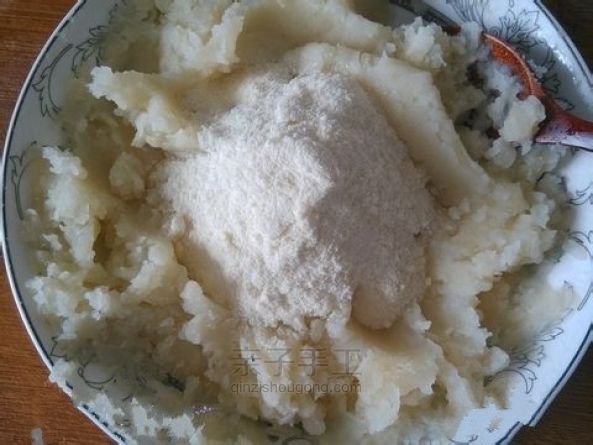 黃金芝士薯仔球的食譜和做法圖片9