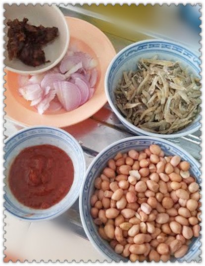 參拜江魚仔花生Sambal ikan bilis的食譜和做法圖片1