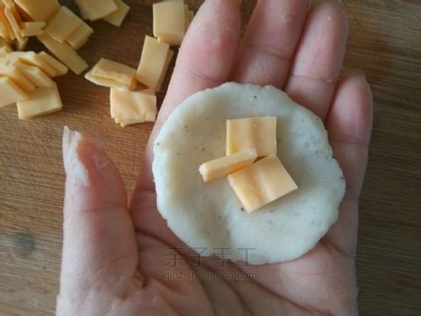 黃金芝士薯仔球的食譜和做法圖片6