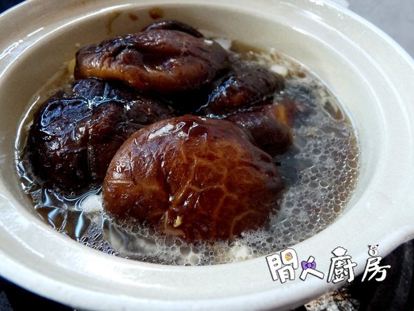 花菇扒生菜的食譜和做法圖片1