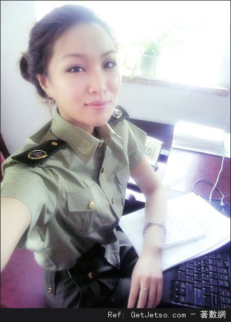 超美的女公安自拍照片3
