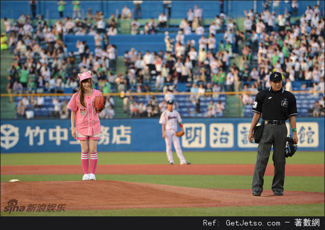 白石麻衣為棒球賽開球穿粉衣可愛寫真照片圖片54