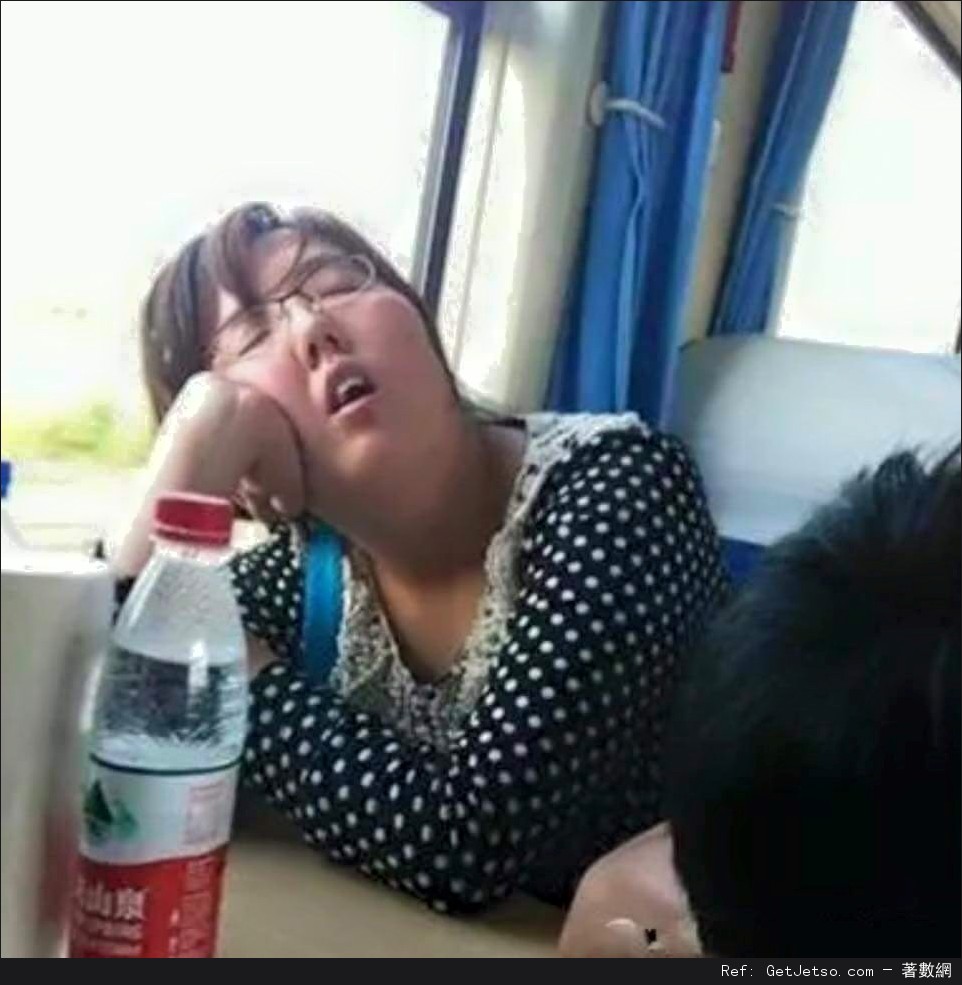 火車上的美女佳麗(多圖)圖片5