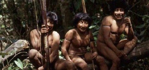 巴西雨林中的原始裸體部落,慘無人道的割禮圖片7