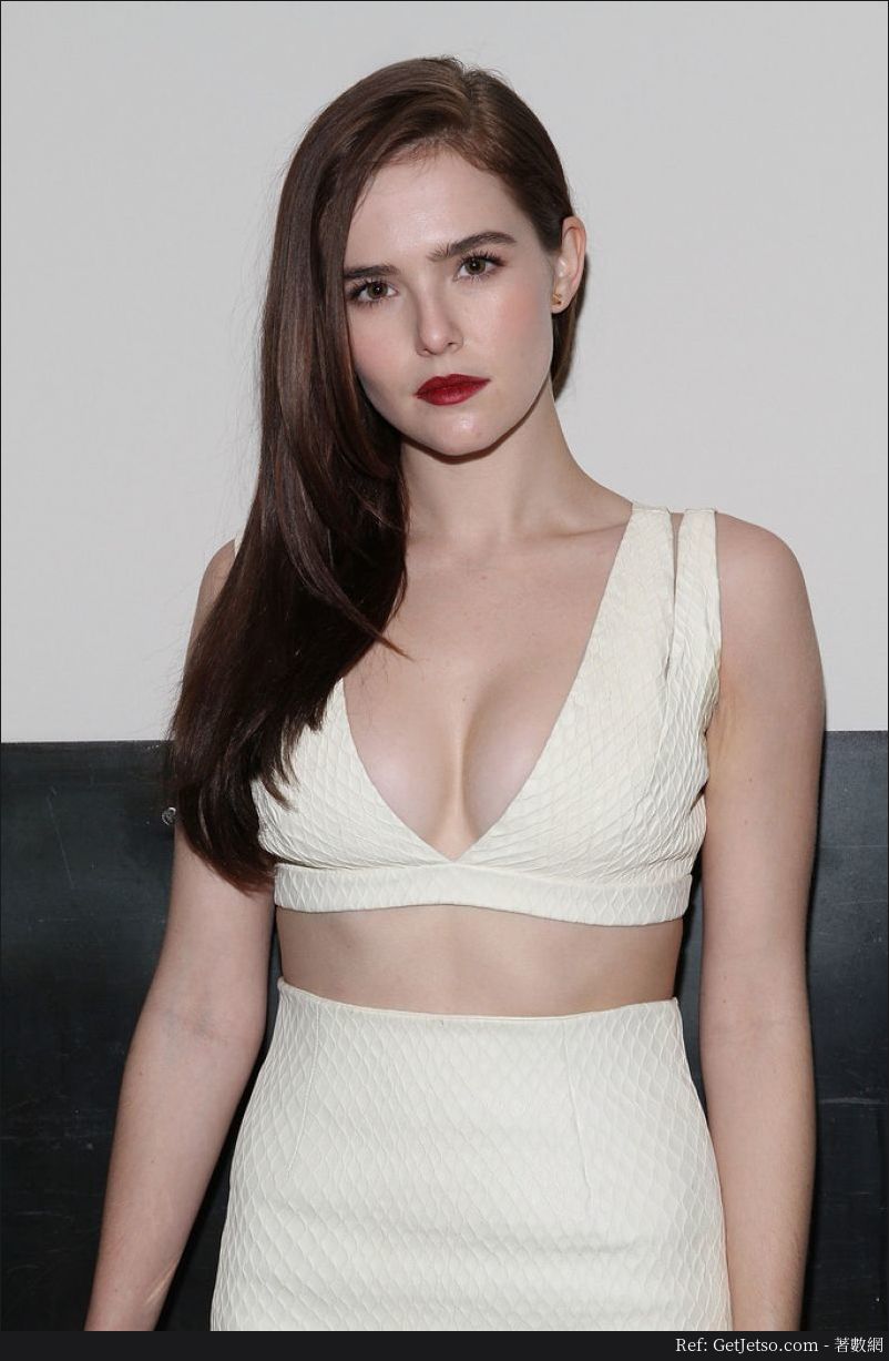 Zoey Deutch性感寫真照片圖片9