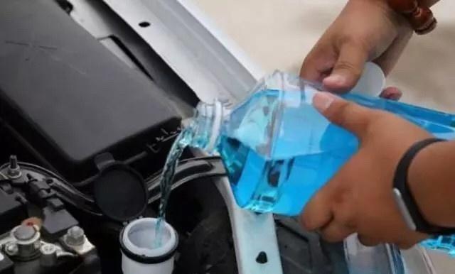 當玻璃水沒有時能自己添嗎?圖片4