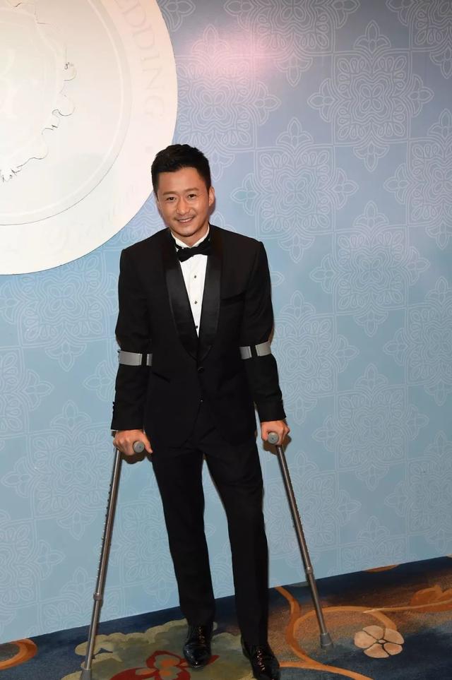 吳京自曝可以拿殘疾證:曾下肢癱瘓經歷過生死圖片2